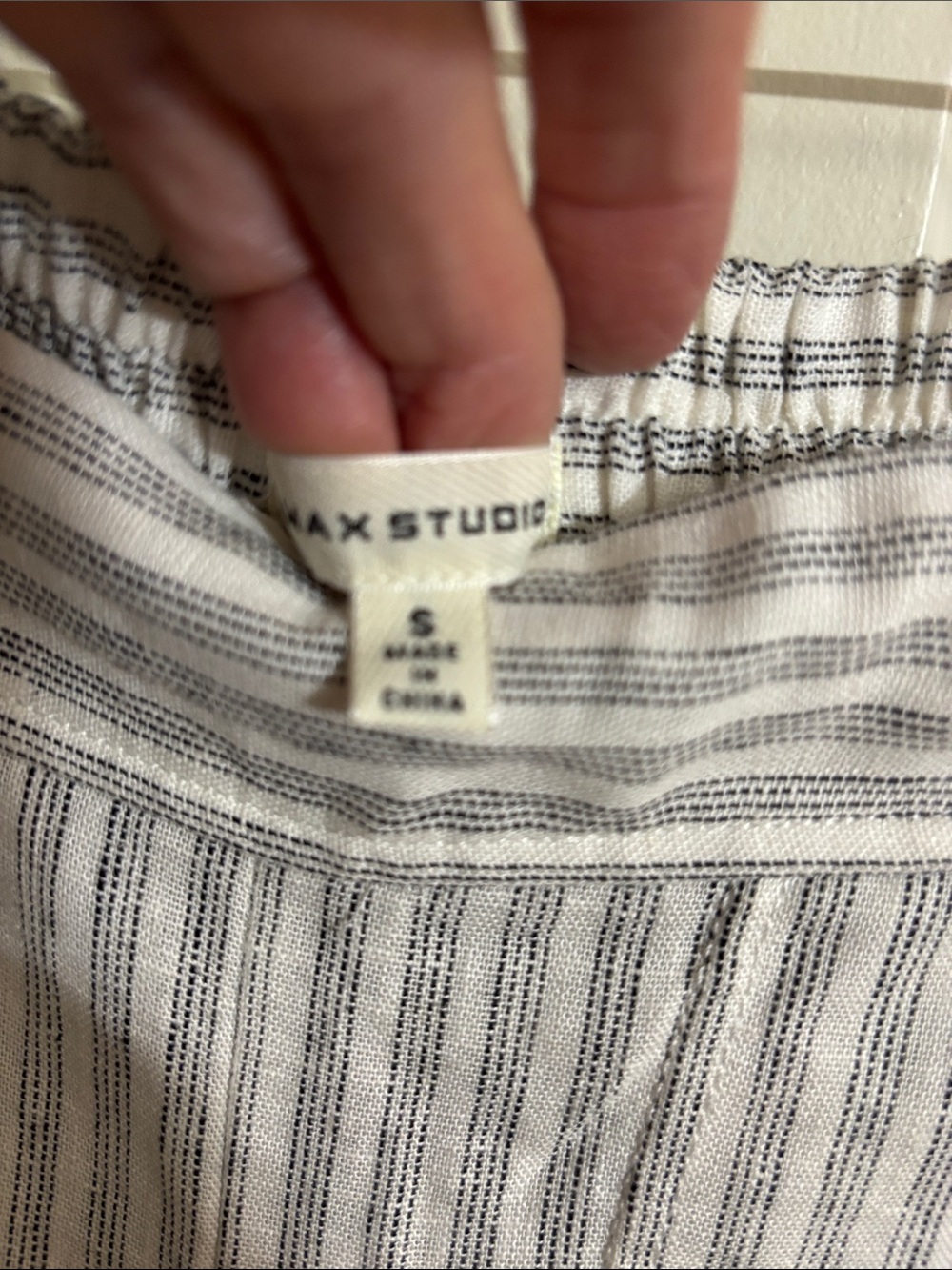 MAX STUDIO Striped Wide-Leg Woman’s- Light Gray/White pants. Extra flare leg. - Picture 3 of 16